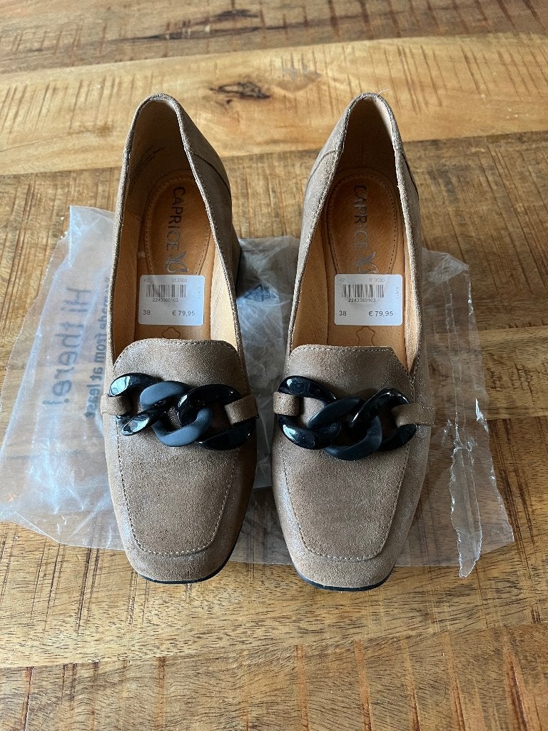 Damesschoenen, Kleding | Dames, Ophalen, Pumps, Beige, Zo goed als nieuw
