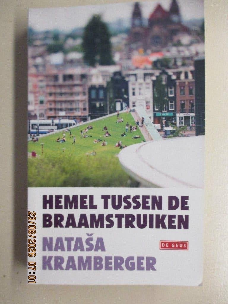 Natasa Kramberger - Hemel tussen de braamstruiken, Ophalen of Verzenden, Zo goed als nieuw, Nederland