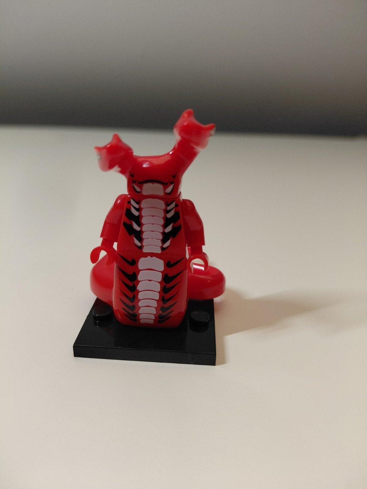 Ninjago fangtom minifiguur, Ophalen of Verzenden, Zo goed als nieuw