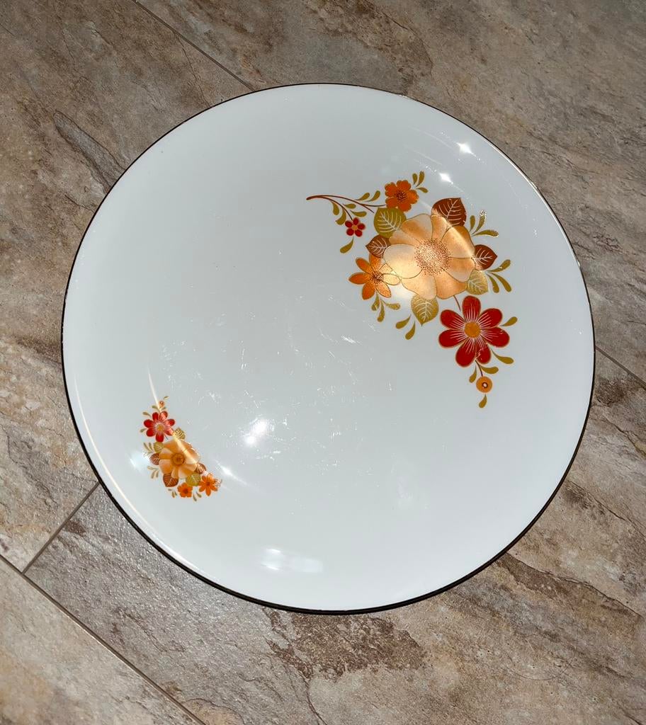 Eetbord monopoli, Huis en Inrichting, Keuken | Servies, Ophalen of Verzenden, Zo goed als nieuw, Overige stijlen, Bord(en)