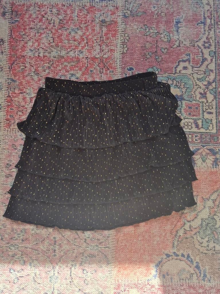 By Clara Paris Zwart Goud Gestippelde Gelaagde Rok Maat M, Kleding | Dames, Rokken, Maat 38/40 (M), Verzenden, Zwart, Zo goed als nieuw