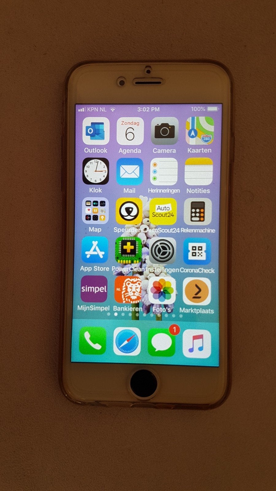 iphone 6 wit  64 gb met hoes, Telecommunicatie, Ophalen, Gebruikt, Wit, 64 GB