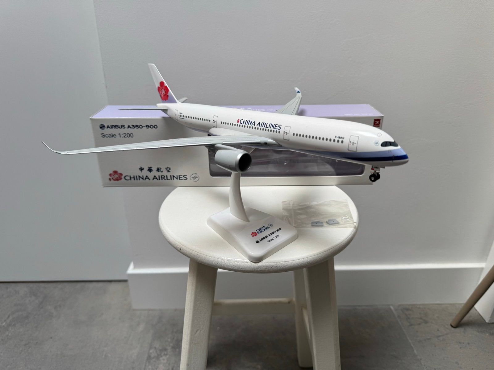 China Airlines A350-900 Schaal 1:200 Modelvliegtuig, Verzamelen, Ophalen of Verzenden, Zo goed als nieuw