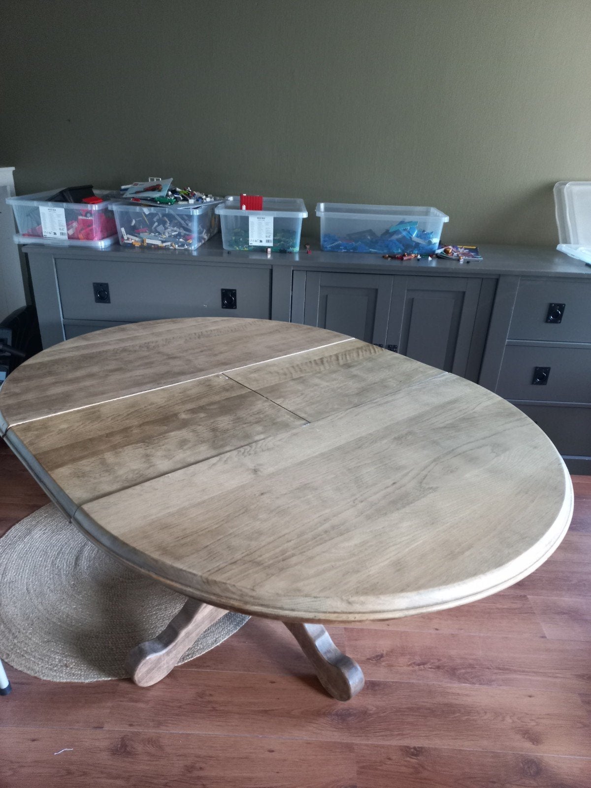 Uitschuifbare ovale eettafel van eikenhout, Huis en Inrichting, Tafels | Eettafels, Gebruikt, 100 tot 150 cm, Klassiek, Eikenhout