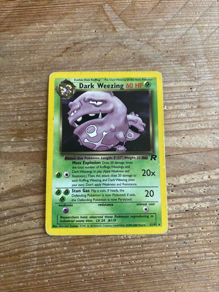 Dark Weezing Pokémon Team Rocket Kaart (Engels), Ophalen of Verzenden, Gebruikt, Losse kaart