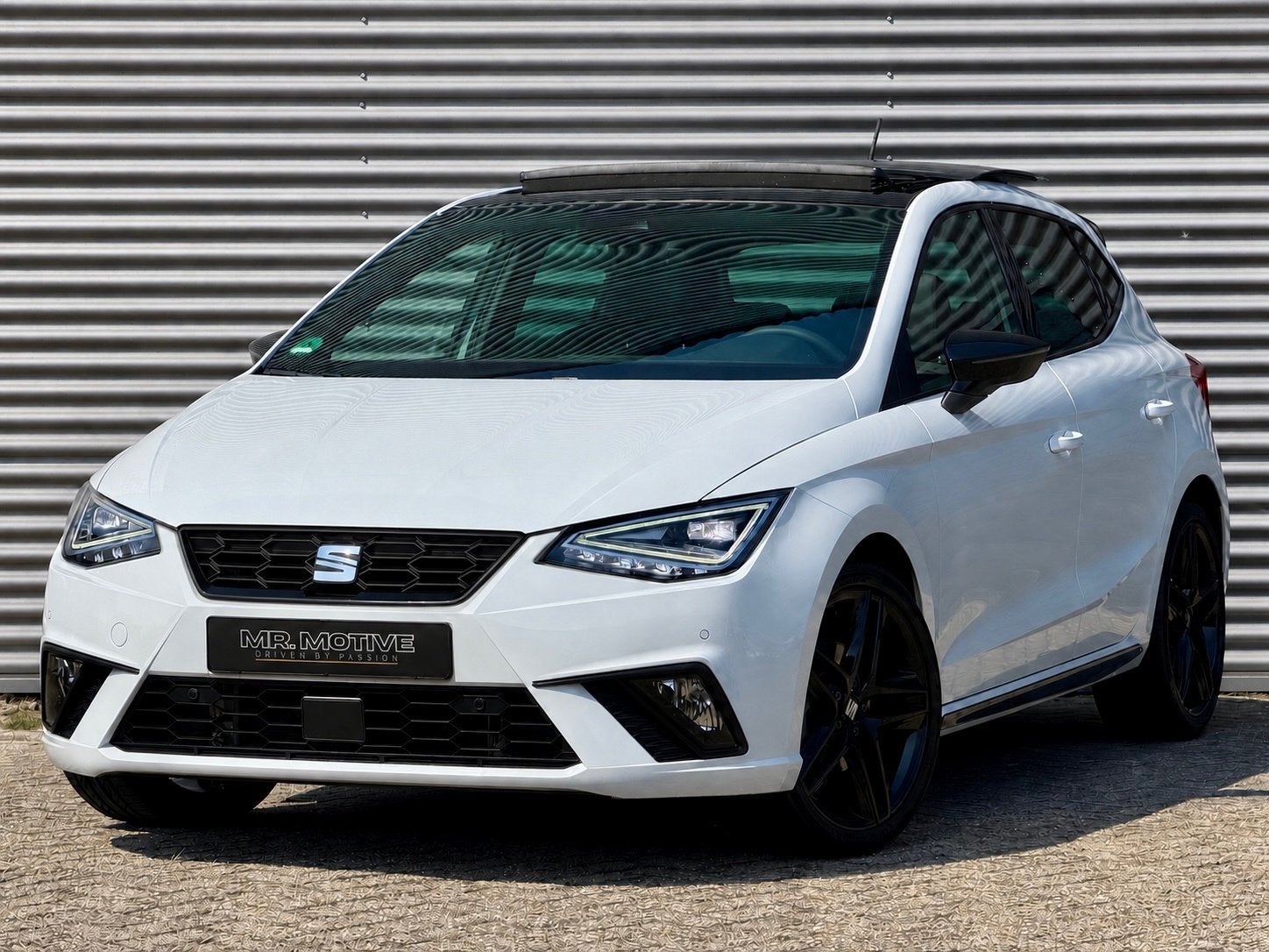Seat IBIZA 1.5 TSI FR Black Edition DSG | Alcantara | Panora, Auto's, Seat, Bedrijf, Te koop, Ibiza, ABS, Achteruitrijcamera, Airbags