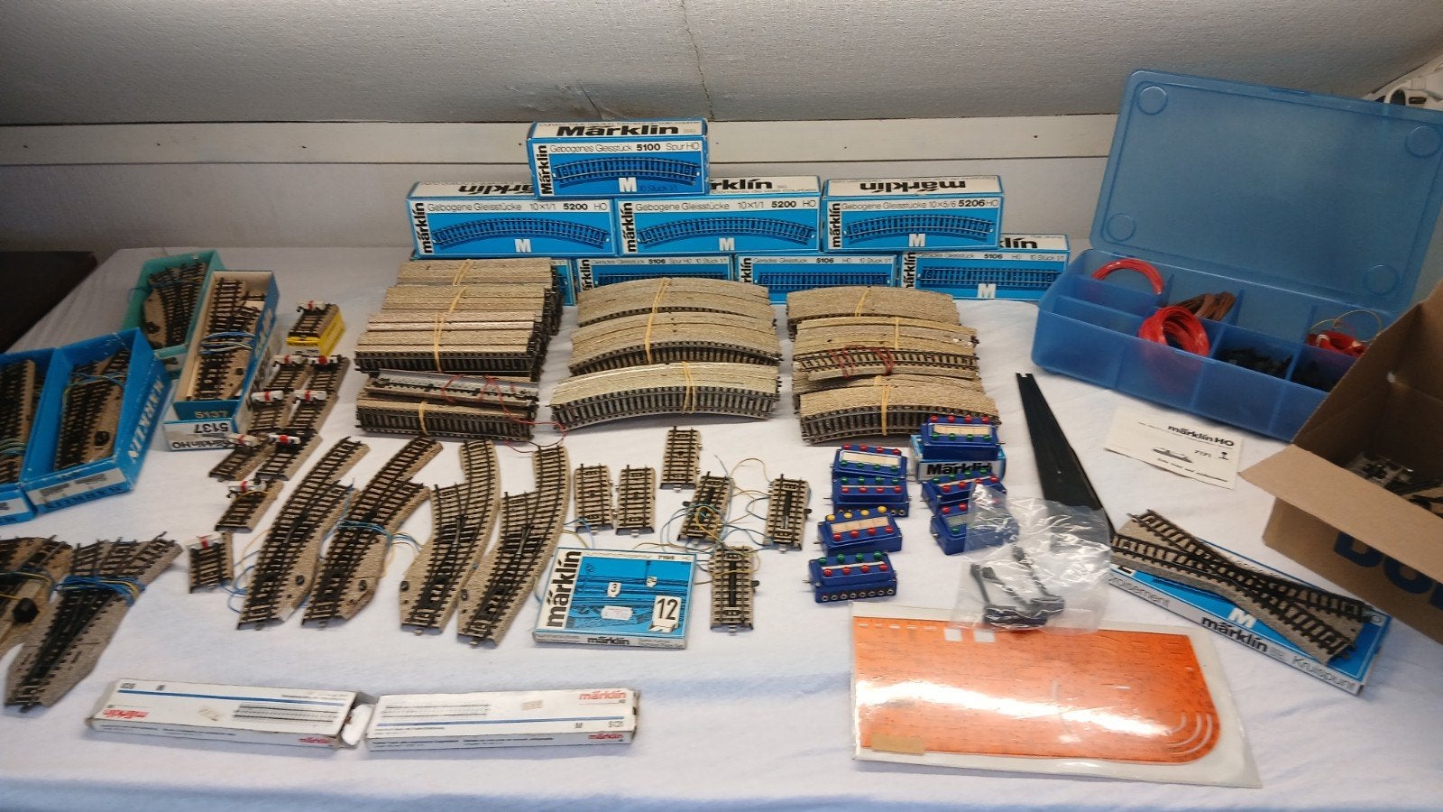 Grote partij Märklin M-rails, wissels en bedieningspanelen, Wisselstroom, Gebruikt, Rails, Ophalen of Verzenden