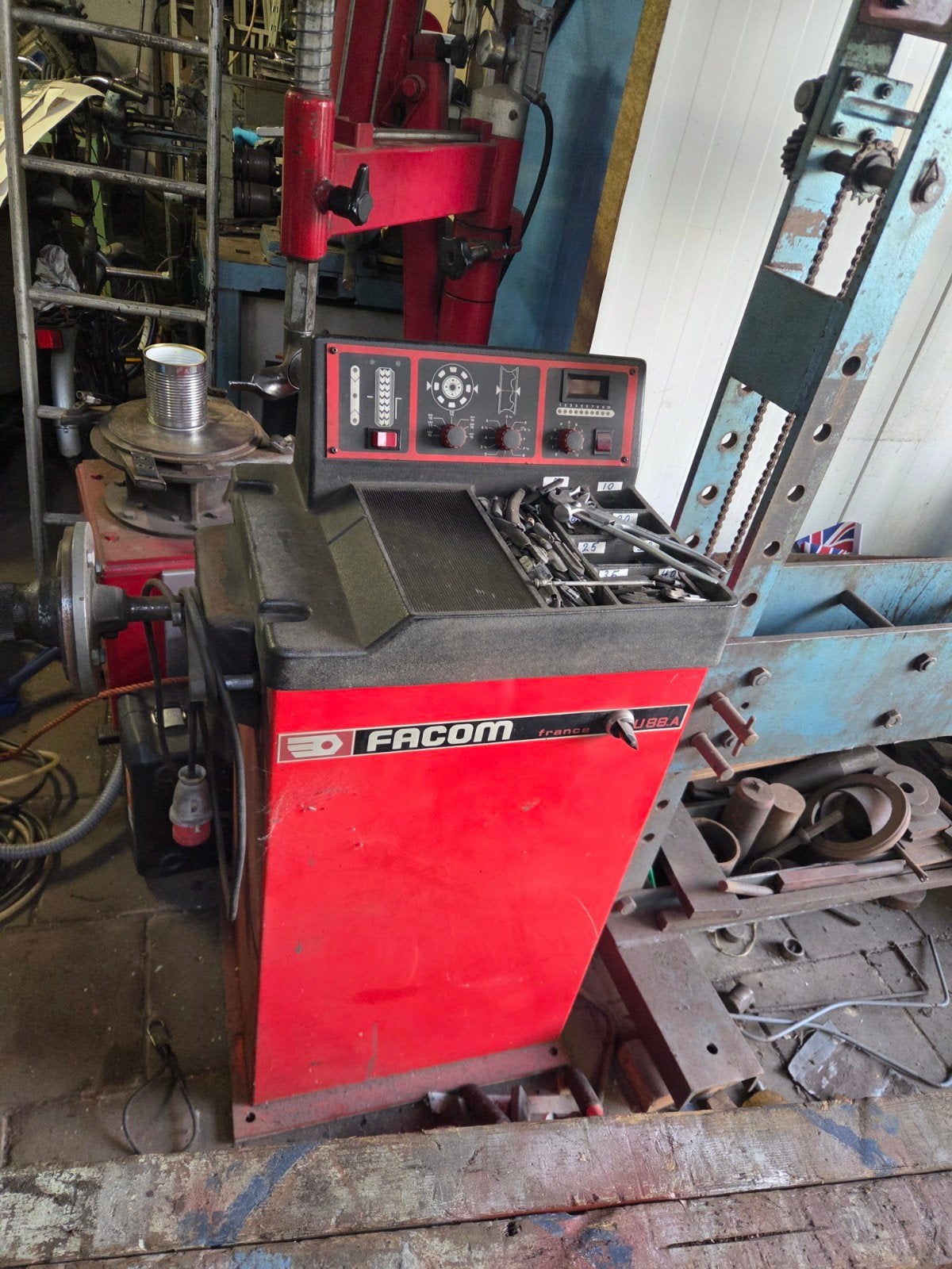 Facom Type U 88A Bandenbalanceermachine, Auto diversen, Autogereedschap, Ophalen, Gebruikt