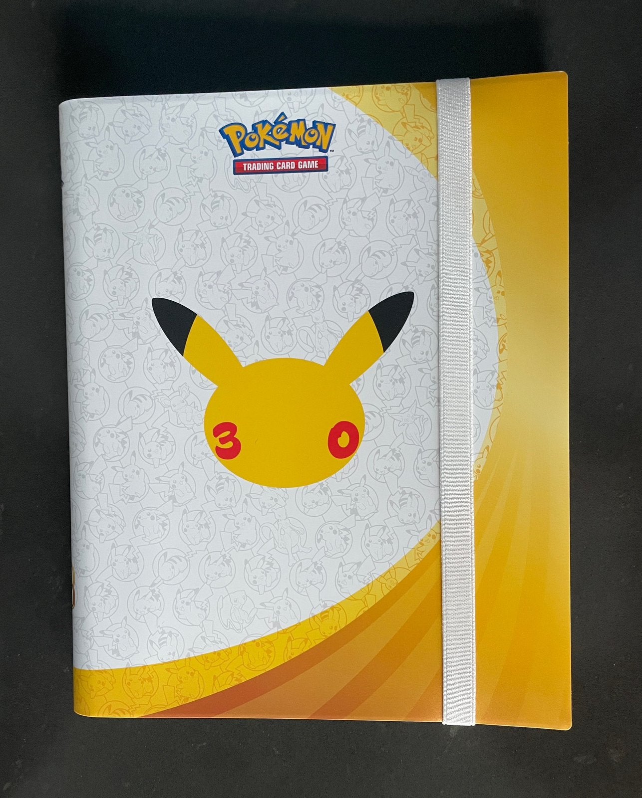 30th celebration alle pikachu’s en andere hitjes, Ophalen of Verzenden, Zo goed als nieuw