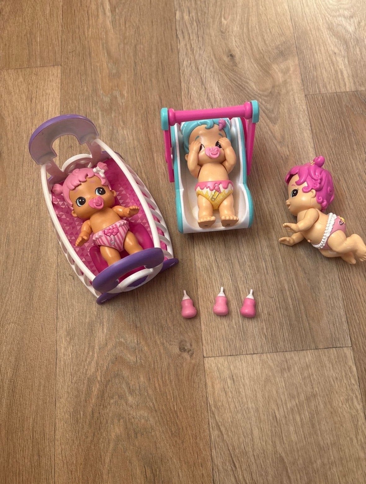 Cry Babies Magic Tears poppen met accessoires, Ophalen of Verzenden, Gebruikt, Babypop