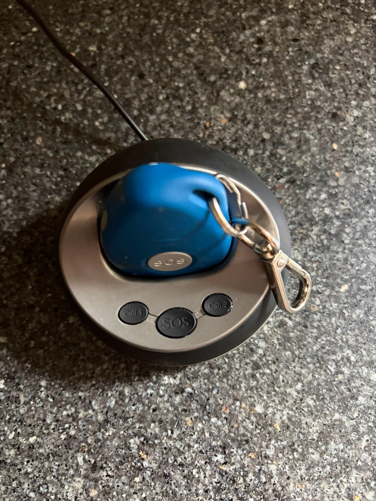 Wuzzi Alert Pebbles Mobiele Alarm - SOS-knop, Ophalen of Verzenden, Zo goed als nieuw