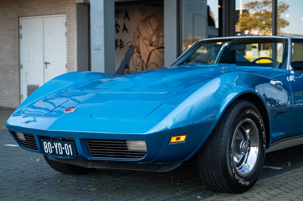 Chevrolet Corvette Stingray (bj 1973, automaat), Auto's, Automaat, Gebruikt, 8 cilinders, Blauw