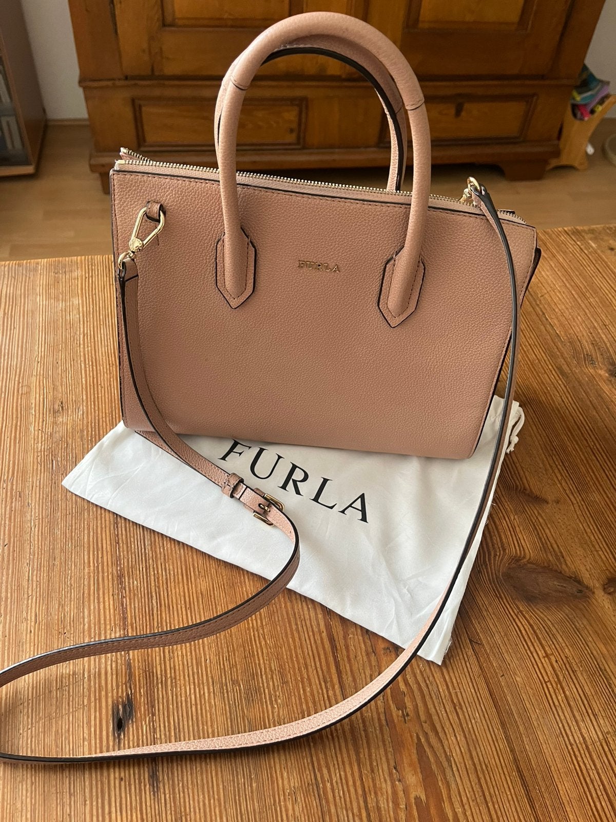 Furla leren handtas / schoudertas – zo goed als nieuw, Verzenden, Zo goed als nieuw, Roze, Handtas