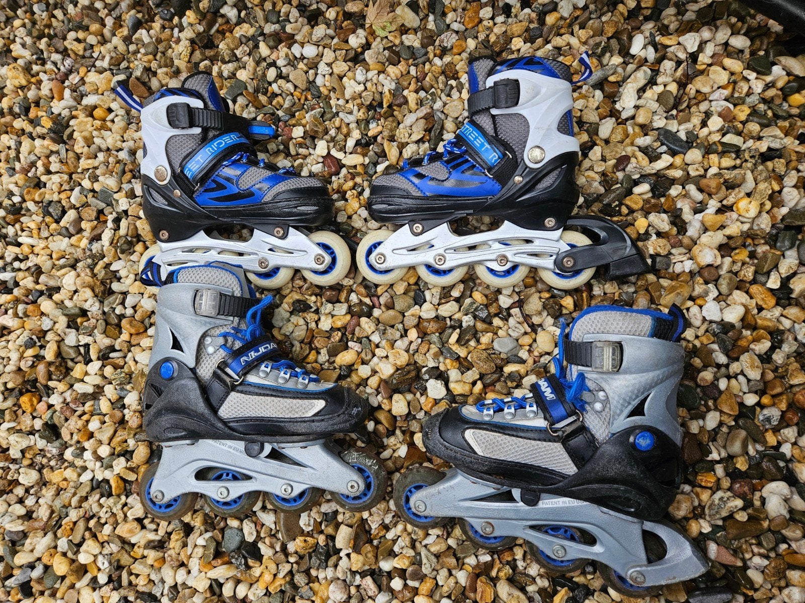 2 paar skeelers maat 30-33 / 31-34, Kinderen, Ophalen of Verzenden, Inline skates 4 wielen, Verstelbaar