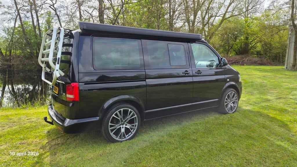 Volkswagen California Buscamper - Zwart, Compleet Uitgerust, Automaat, Buscamper of Camperbus, Volkswagen, Diesel