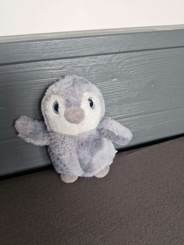 Pluche grijs pinguin kuikentje, Ophalen of Verzenden, Overige typen