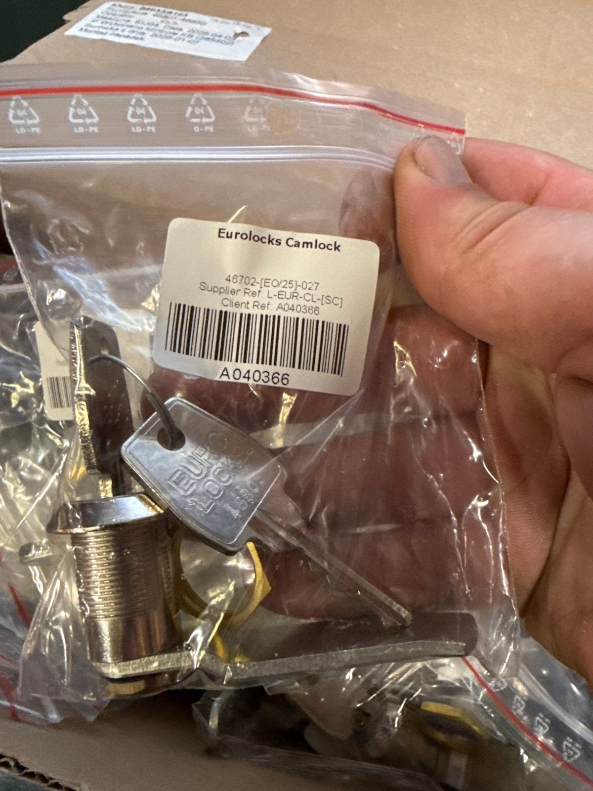 50 stuks Eurolocks Camlock sloten met sleutels, Overige materialen, Nieuw, Ophalen of Verzenden, Slot