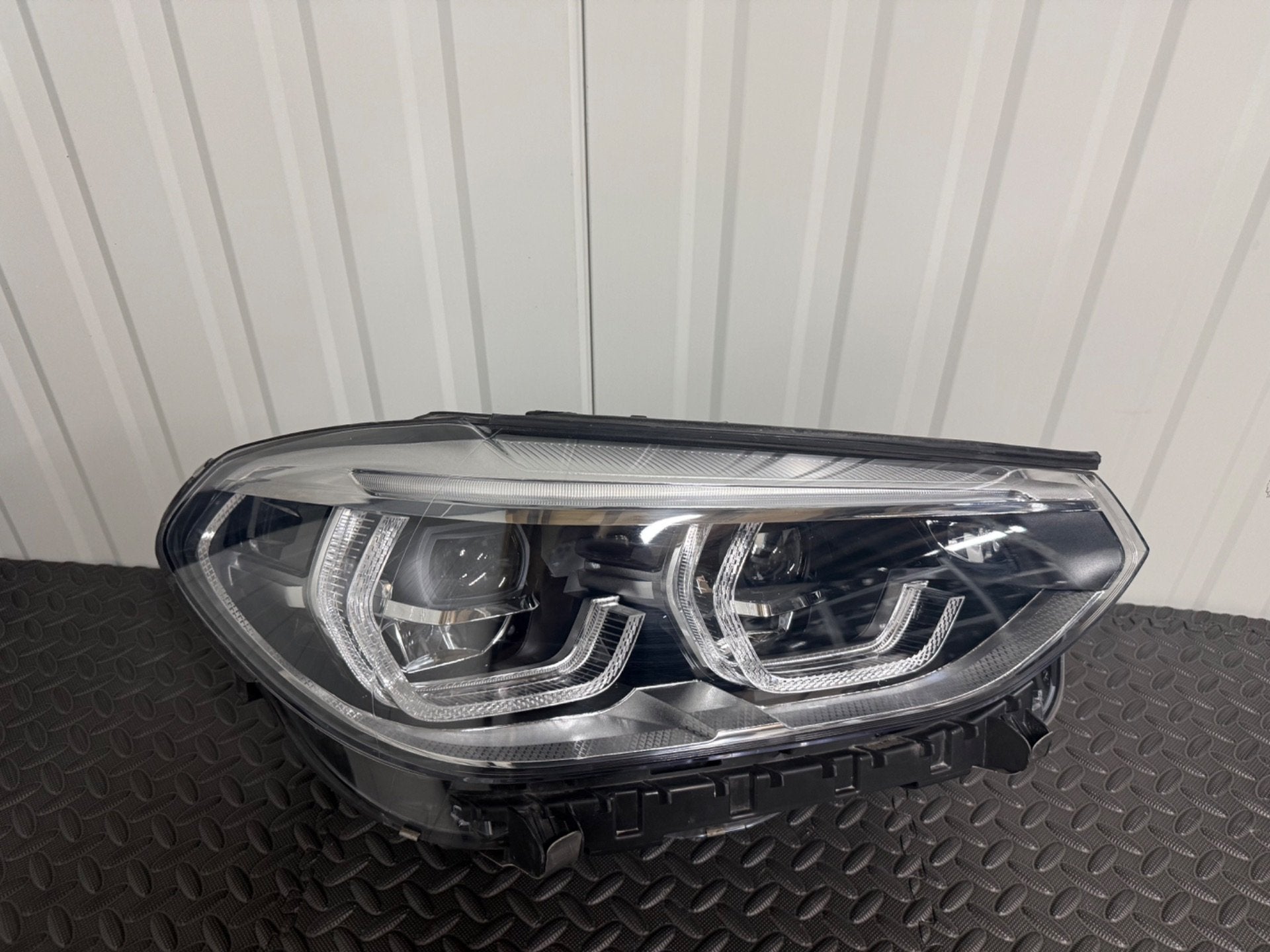Bmw X3 G01/X4 G02 Adaptive Led koplamp R 9491682, Petuelring 130
80788  Munich, DE, Info@bmw.de, Nieuw, Ophalen of Verzenden