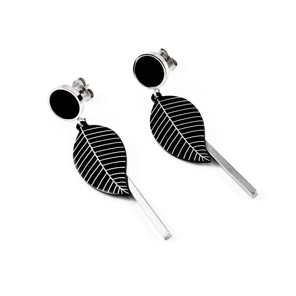 Lange Dames Oorbellen Titanium Staal - Bladontwerp, Overige materialen, Hangers, Birgitta-Gracht 33, 6465 EL Kerkrade, Nederland