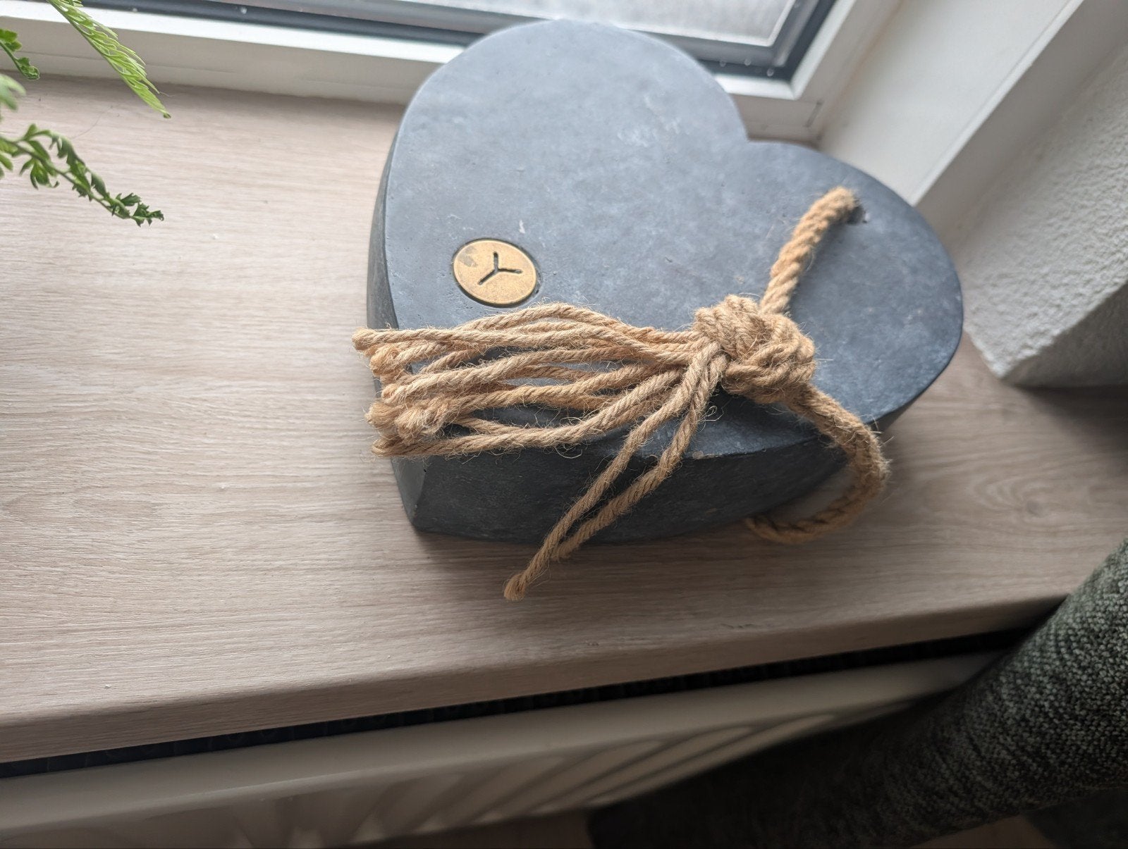 Decoratief hart van steen met touw, Gebruikt, Ophalen of Verzenden, Landelijk, Grijs