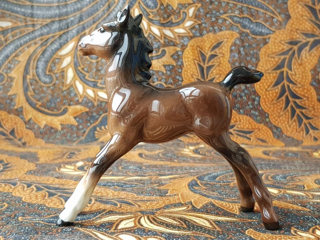 Mooi oud Engels Beswick beeldje van een veulen 12,3 cm., Ophalen of Verzenden
