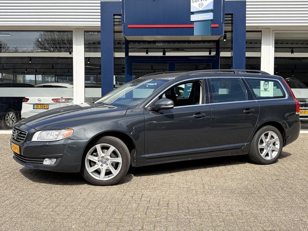 Volvo V70 1.6 T4 Nordic+ / Automaat / NL-Auto / Vol-Leder /, Auto's, Volvo, Euro 5, 4 cilinders, 179 pk, 1600 kg