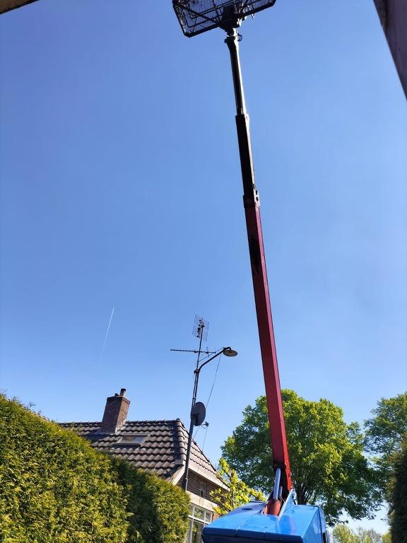 Hoogwerker telescoophoogwerker bandenhoogwerker, Zakelijke goederen, Machines en Bouw | Liften, Steigers en Ladders