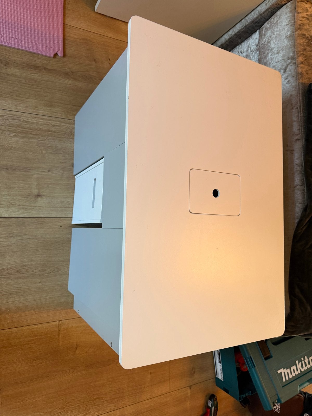 Kindertafel met opbergruimte en twee bankjes, Ophalen of Verzenden, Gebruikt, Tafel(s) en Stoel(en)