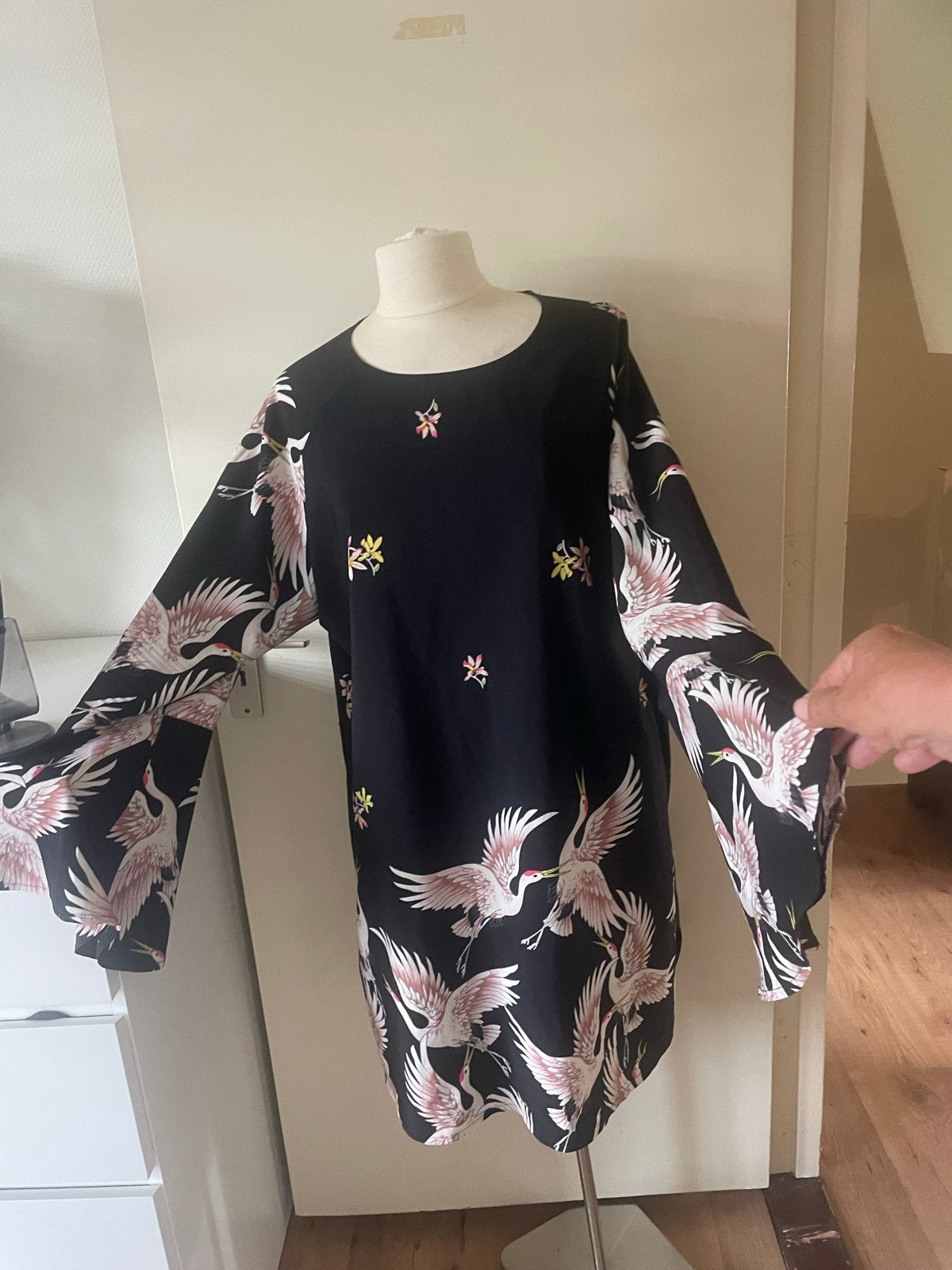 Boho Tuniekjurk met Japanse Kraanvogels en Klokmouwen, Zwart, Maat 42/44 (L), Ophalen of Verzenden, Zo goed als nieuw