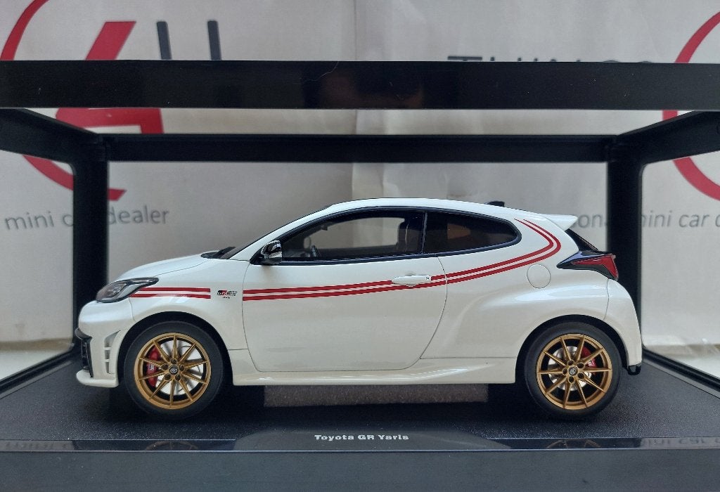 OttoMobile 1:18 Toyota GR Yaris TGR Italy Limited Edition, Ophalen of Verzenden, Nieuw, Auto, OttOMobile