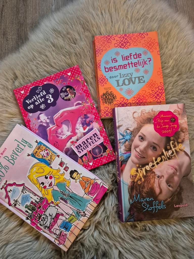 Diverse (zga) nieuwe meiden leesboeken Diverse soorten, Ophalen, Zo goed als nieuw