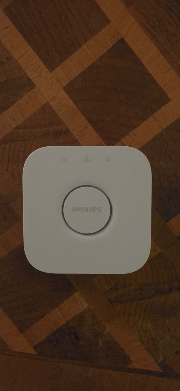 Philips Hue Bridge V2 met adapter en muurbeugel, Witgoed en Apparatuur, Ophalen of Verzenden, Zo goed als nieuw