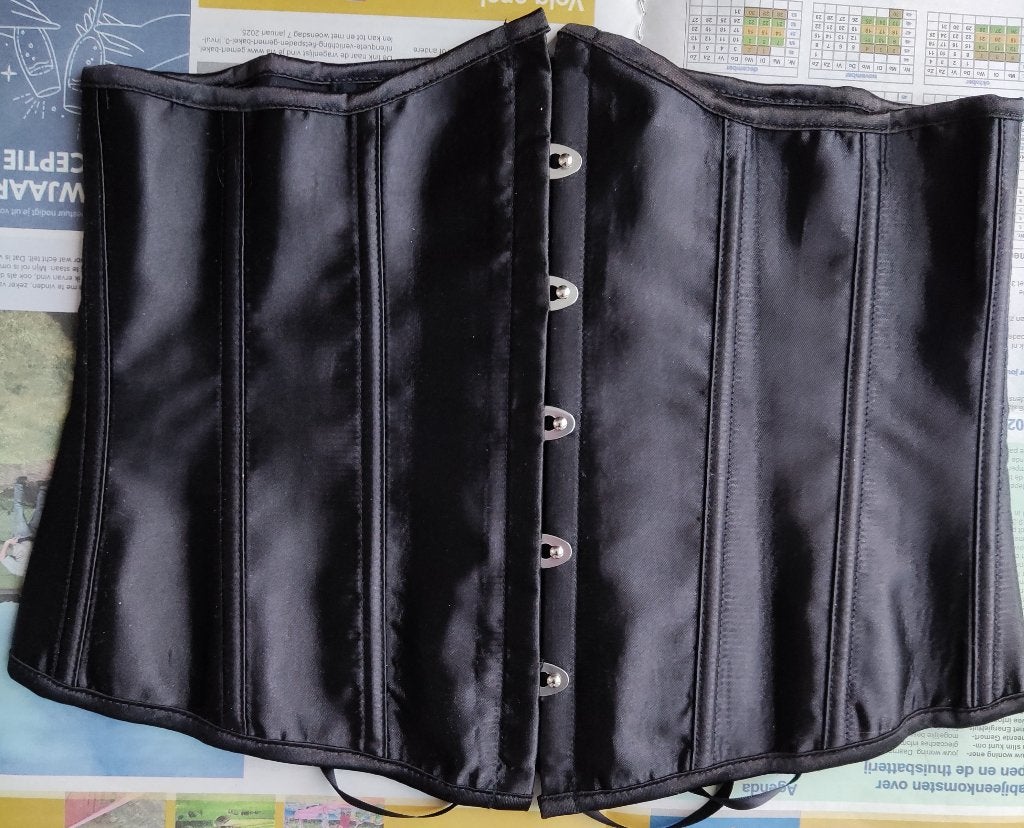 nieuw zwart satijnen korset figuur vormend met baleinen mtM, Kleding | Dames, Maat 38/40 (M), Zwart, Nieuw, Ophalen of Verzenden