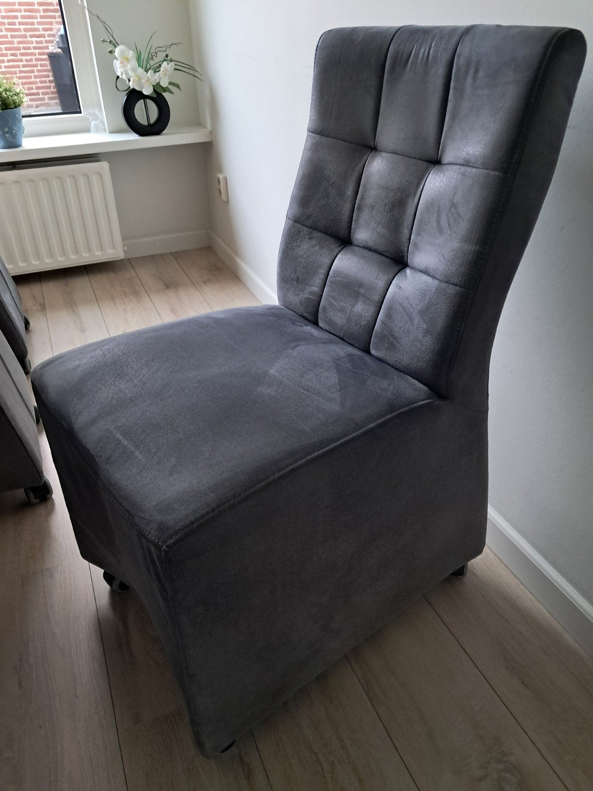 GRATIS 6 eetkamerstoelen antraciet met wieltjes, Ophalen of Verzenden, Gebruikt, Minder dan 75 cm, Minder dan 150 cm