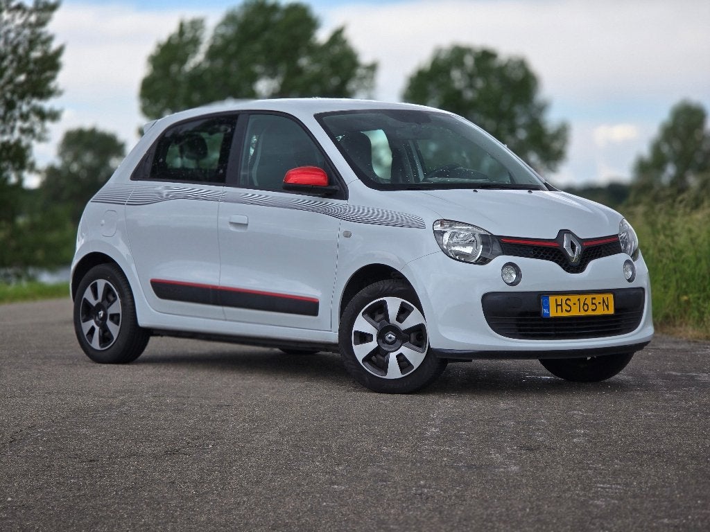 Renault Twingo 1.0 SCE 70 2015 Wit | Airco | Cruise Control, Auto's, Voorwielaandrijving, Zwart, 840 kg, 4 stoelen