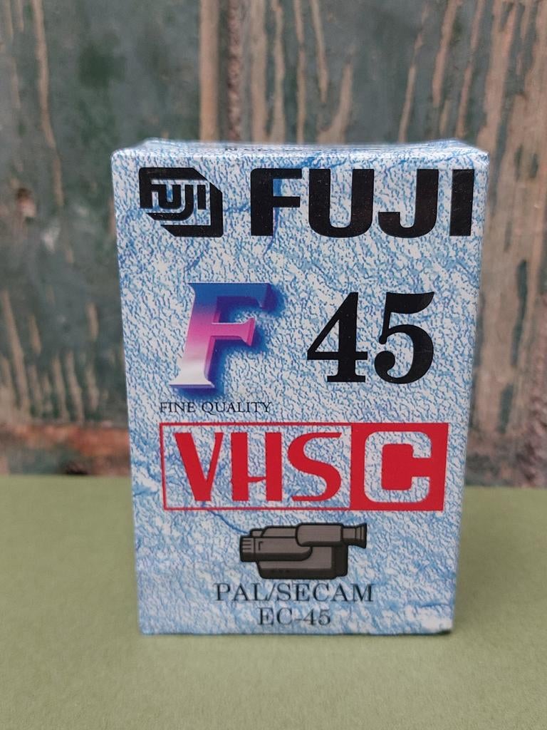 Fuji F45 VHS-C Videoband - Nieuw in verpakking, Ophalen of Verzenden, Nieuw in verpakking