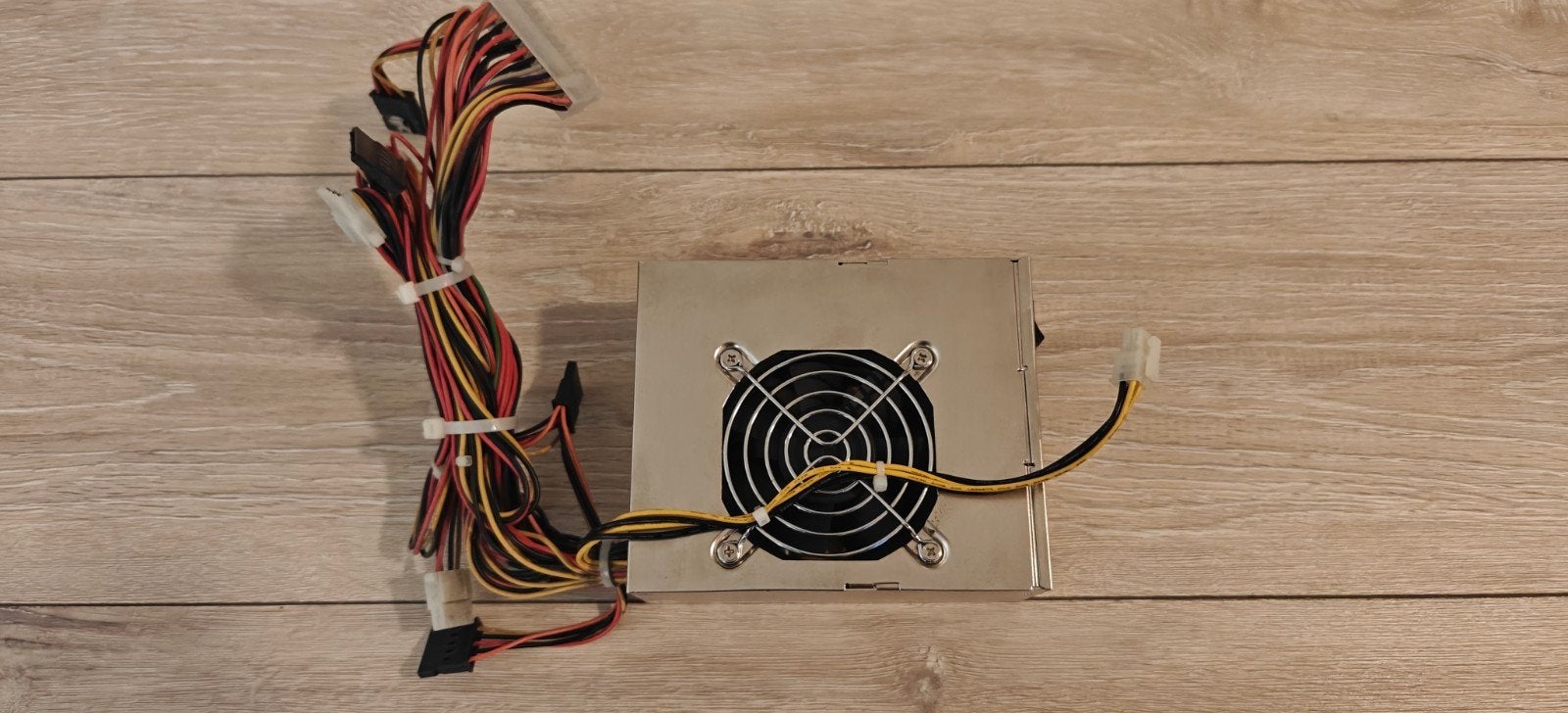 Geutebrück GEUSFX-5300V voeding (verkoop per stuk), Ophalen of Verzenden