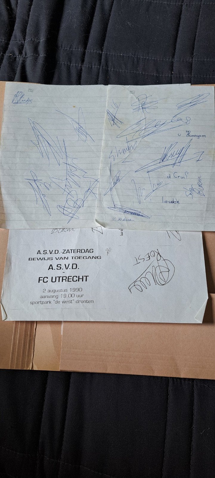 FC Utrecht handtekeningen set (1990) Complete selectie, Verzamelen, Ophalen of Verzenden, Gebruikt, F.C. Utrecht, Overige typen