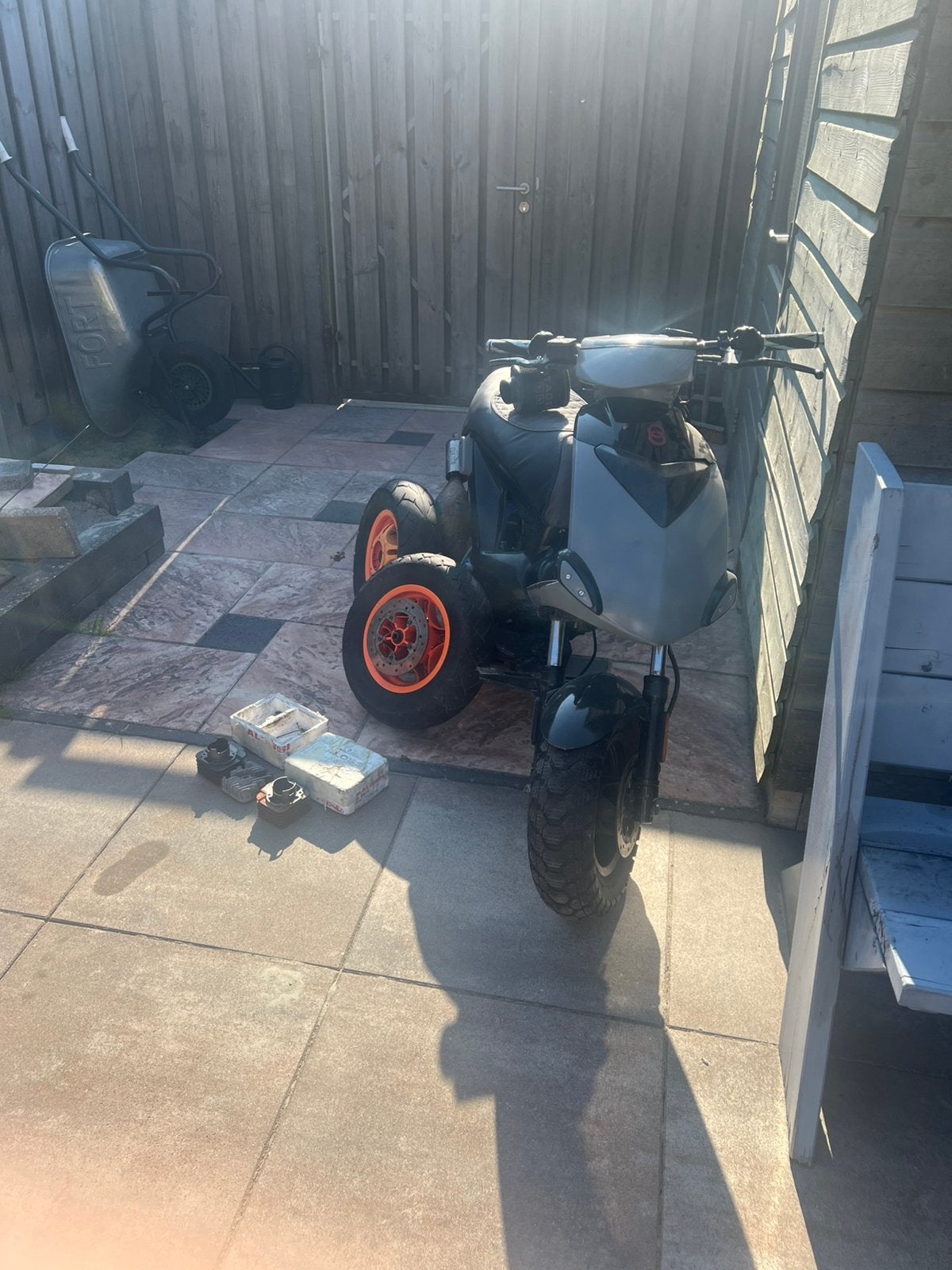 Gilera ice 70cc kleine opknapper, Fietsen en Brommers, Ophalen, Zo goed als nieuw, Tweetakt, Gilera