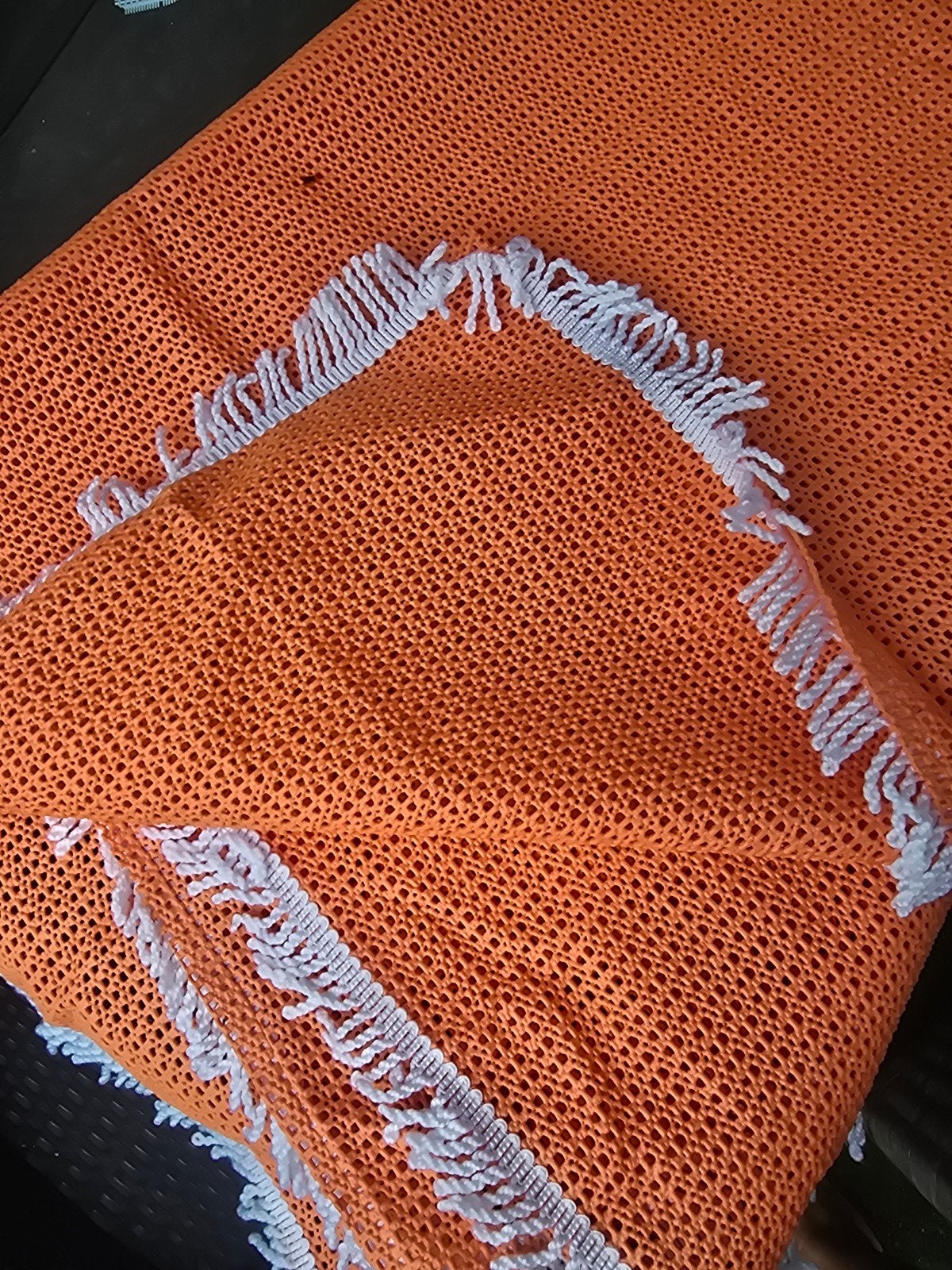 Oranje tafelkleed met franjes voor tafel van 180 cm (DOOS 9), Gebruikt, Oranje, Ophalen of Verzenden, Franjes/kwastjes