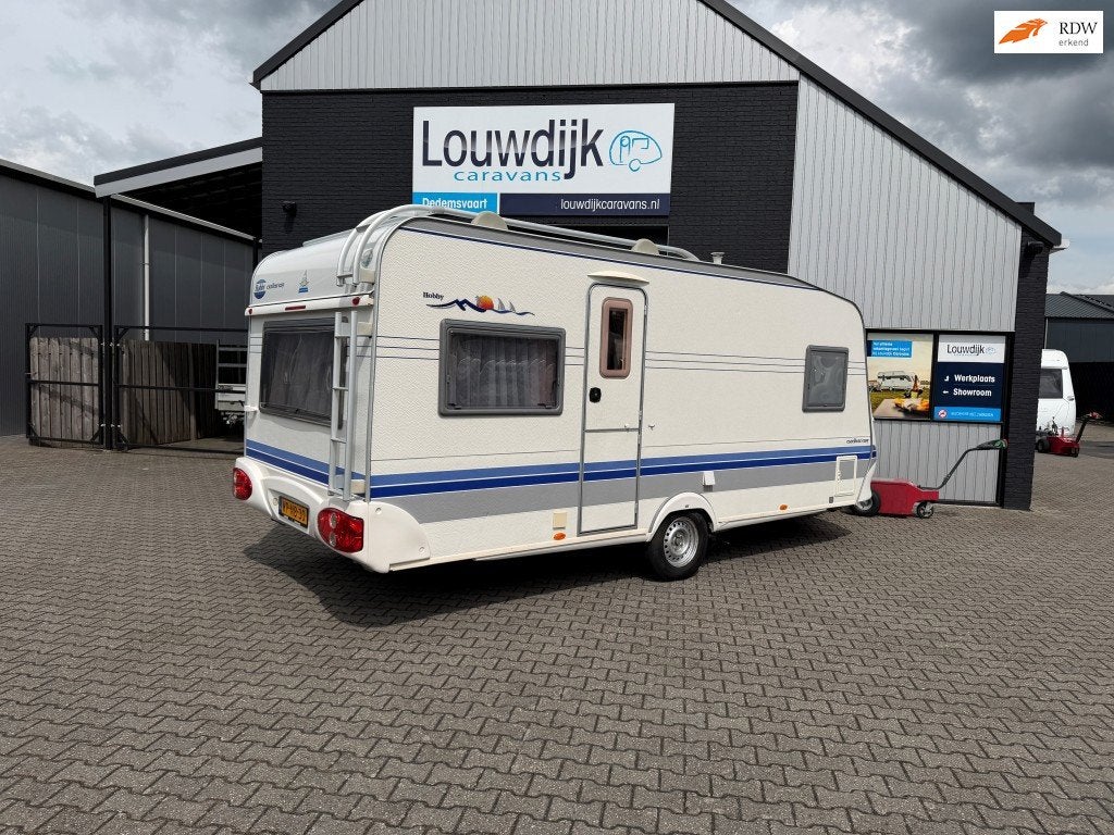 HOBBY Excellent 495 UFE ’05 (Mover, Fransbed), Rondzit, Bedrijf, 6 tot 7 meter, 1000 - 1250 kg