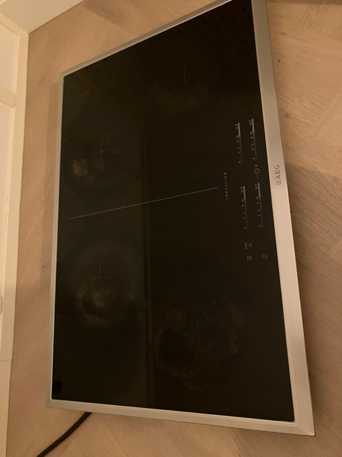 AEG HK854400XB Inductiekookplaat, Witgoed en Apparatuur, Kookplaten, Gebruikt, Inbouw, Inductie, 4 kookzones, Energieklasse A of zuiniger