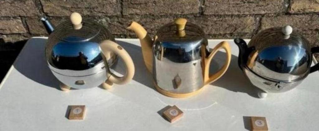 Retro 3 stuks Thee potten met uniek warmhoud systeem, Ophalen of Verzenden, Gebruikt, Rvs, Overige typen