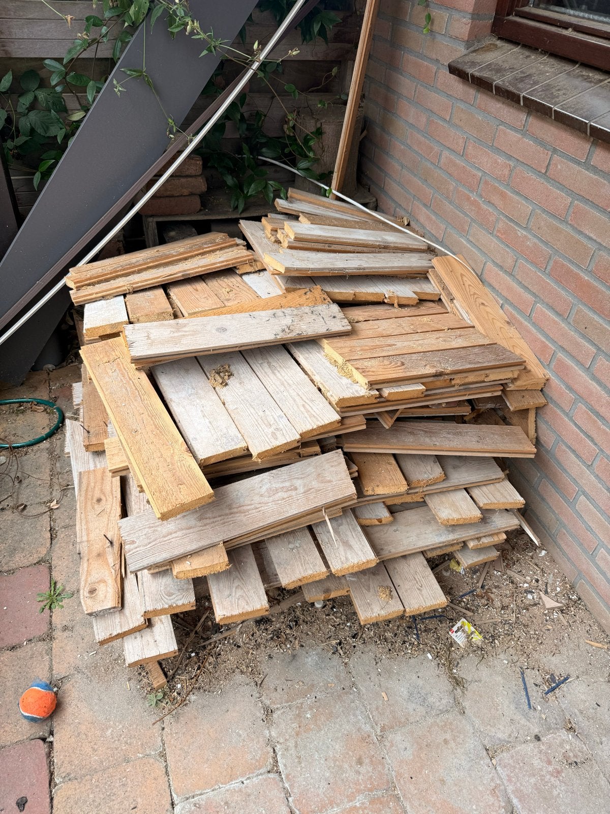 Droog haardhout (restpartij) snel ophalen in Hattem, Tuin en Terras, Minder dan 3 m³, Ophalen, Overige houtsoorten, Blokken