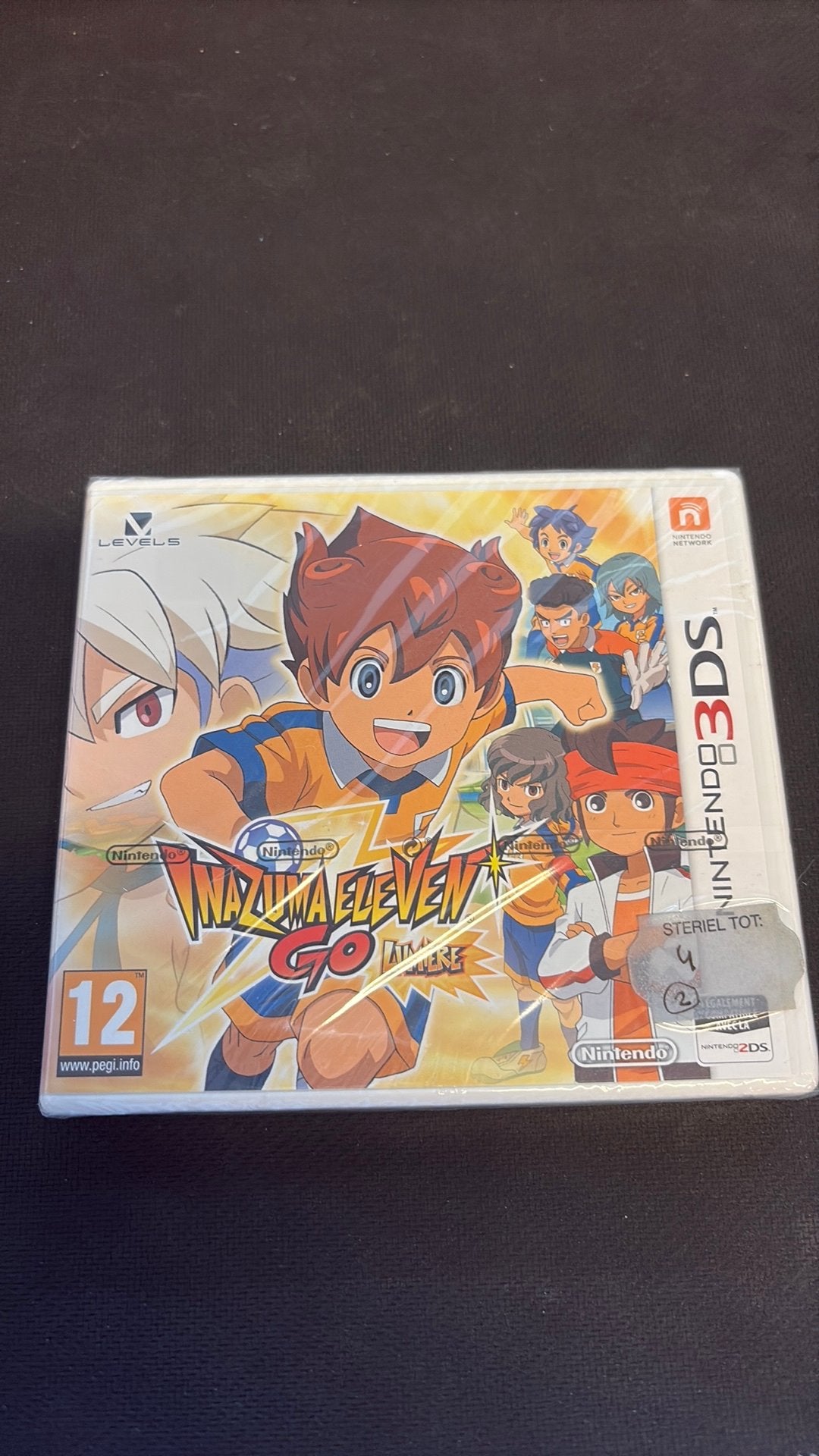 Nintendo 3DS inazuma eleven go lumiere geseald, 1 speler, Ophalen of Verzenden, Zo goed als nieuw, Vanaf 3 jaar