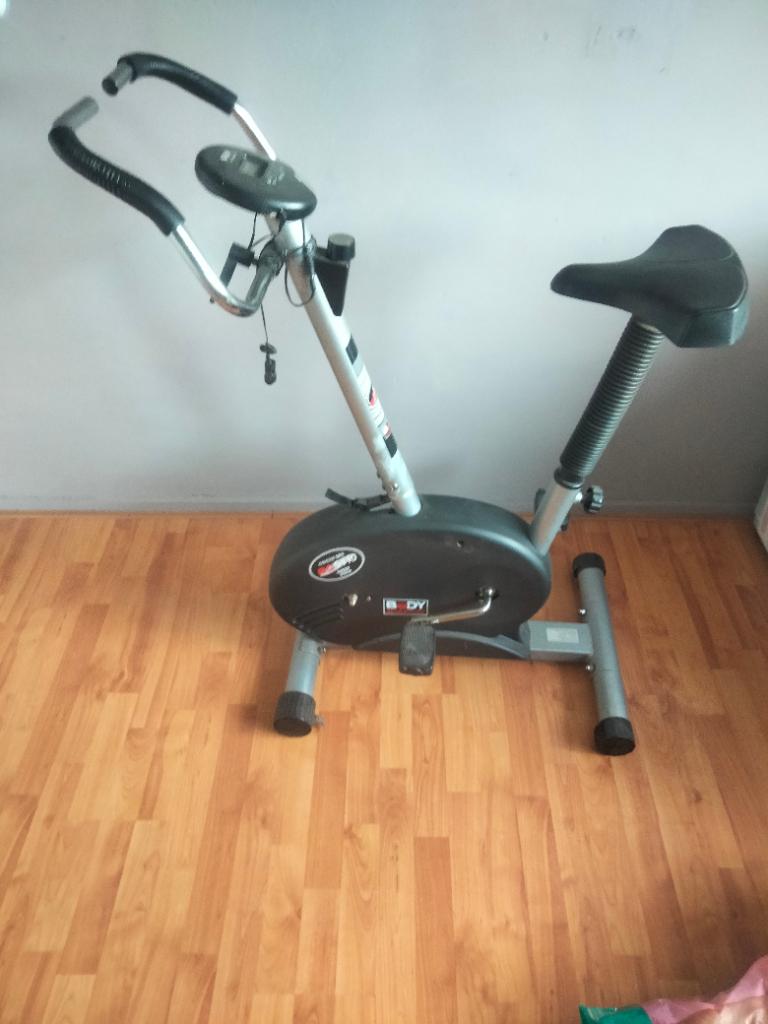 Home trainer, Sport en Fitness, Ophalen, Gebruikt, Aluminium, Benen