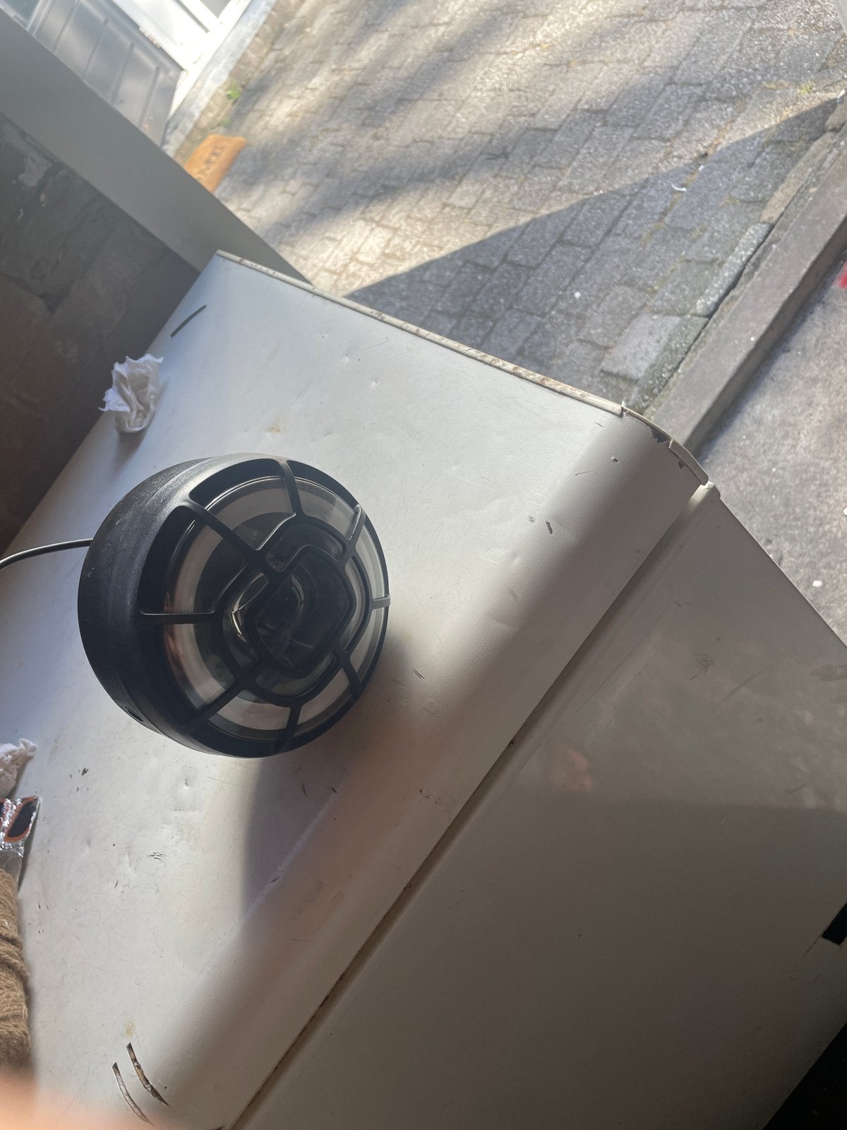 Robuuste Zwarte Buitenlamp met Rooster, Metaal, Overige merken, Gebruikt, Zwart