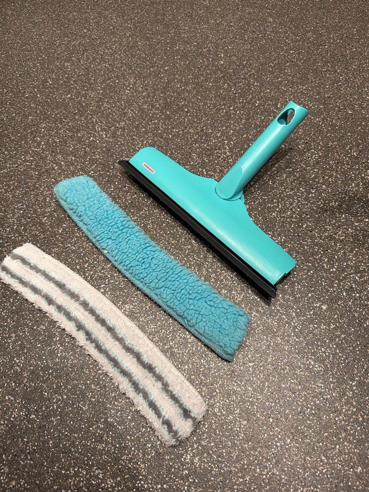 Raamwisser met 2 microvezel hoezen, Leifheit, Huis en Inrichting, Schoonmaakartikelen, Ophalen of Verzenden, Raamwisser of Trekker
