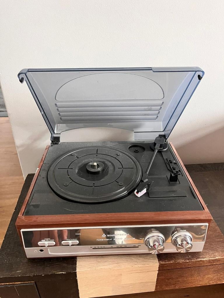 Soundmaster PL186H Retro Platenspeler met Radio, Ophalen, Zo goed als nieuw, Platenspeler, Overige merken