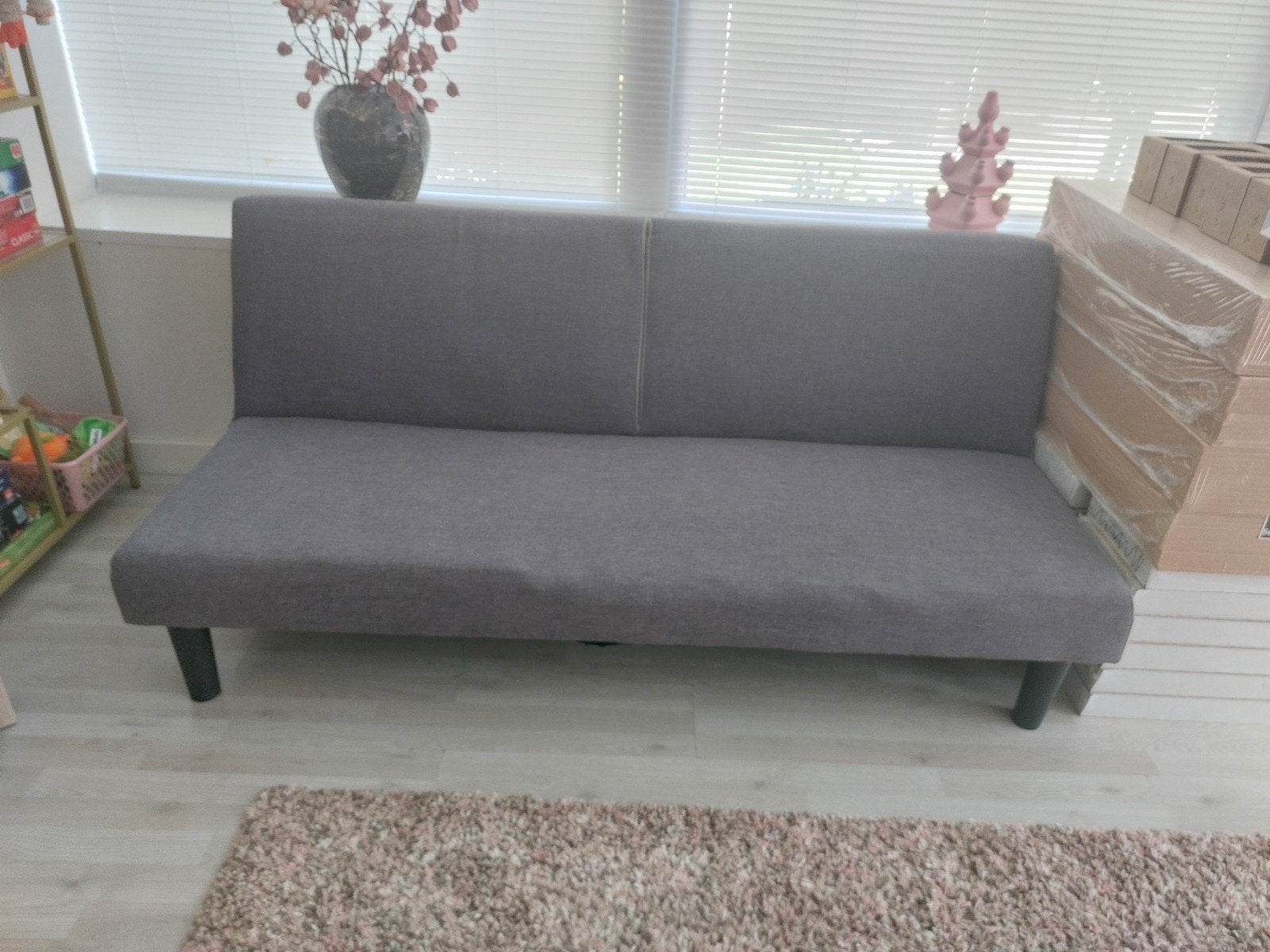 Gratis! Grijze slaapbank/sofa - Compact en comfortabel, Huis en Inrichting, Slaapkamer | Slaapbanken, Ophalen, Tweepersoons, Overige maten